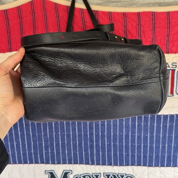 Madewell The Transport Medium Leather Tote Bag True Black DISCONTINUED - Picture 3 of 9